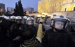 Hy Lạp cho thuê… cảnh sát để kiếm thêm tiền