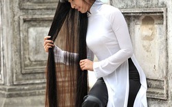 Nữ sinh học viện cảnh sát và suối tóc dài 1,6m