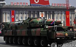 Tên lửa duyệt binh Triều Tiên bị nghi là mô hình