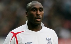 Sol Campbell tuyên bố giải nghệ