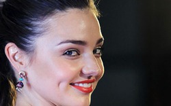 Cao hứng, Miranda Kerr tung váy nghệ thuật