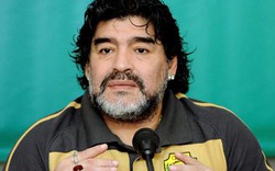 Maradona kiện ngược thuế vụ Italia