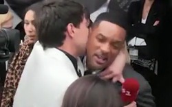 Bị cưỡng hôn, Will Smith thẳng tay tát phóng viên