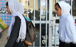 125 nữ sinh Afghanistan bị đầu độc