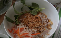 Bánh canh khô: Vừa lạ, vừa thanh dịu