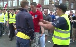 Fan cuồng Anh và Thụy Điển choảng nhau trên phố
