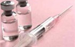 4 trẻ tai biến sau tiêm vaccin Quinvaxem