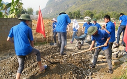 Sơn La: Thanh niên làm đường nông thôn mới