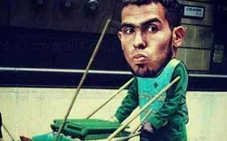 Tevez bị biến thành trò cười