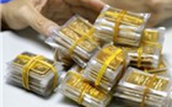Mua vàng “lỗ” ngay tới 1 triệu đồng/lượng