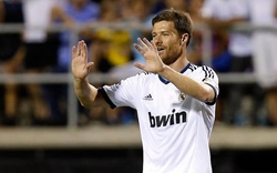 Xabi Alonso thề “chung tình” với Real