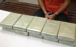 Bắt đối tượng vận chuyển heroin số lượng khủng bằng ô tô