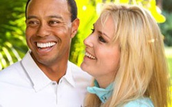 Khát thèm chuyện gối chăn, Tiger Woods rủ bạn gái “sống thử”