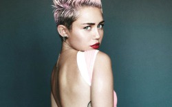 Kéo tụt quần khoe mông, Miley Cyrus nổi loạn quá táo bạo