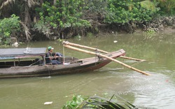 “Cào tặc” phá sông Hậu