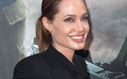 Angelina Jolie “chuẩn men” sau phẫu thuật cắt ngực