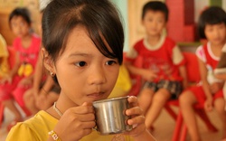 Trên 900.000 trẻ em các tỉnh được phát thuốc phòng ngừa giun sán