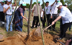 Lãng phí lương thực là lãng phí tài nguyên