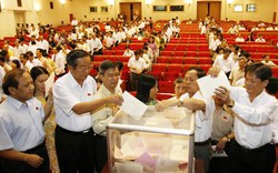 Việt Nam là nước đầu tiên lấy phiếu tín nhiệm 47 chức danh chủ chốt