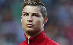 Ronaldo lấp lửng với Real: Màn kịch mới của “siêu cò” Mendes?