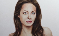 Pitt muốn mua tranh &#34;màn hình phẳng&#34; của Jolie