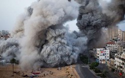 Israel oanh tạc dải Gaza
