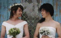 Đạo diễn Hàn tung ảnh cưới đồng tính gây sốc