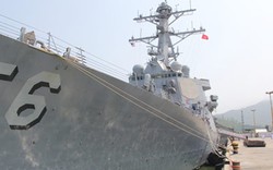 Tàu khu trục 7 của Hải quân Mỹ cập cảng Đà Nẵng