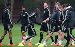 Chùm ảnh cầu thủ Chelsea và PSG hăng say tập luyện trước “giờ G”