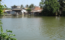   Long An: Tặng quà tết cho đồng bào Khmer 