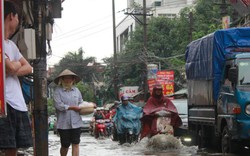 Đi qua cột điện trong đêm mưa lớn, 3 thanh niên bị điện giật, 1 người tử vong