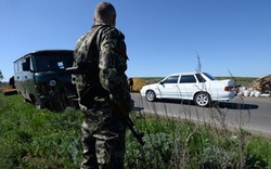 Dân quân Đông Ukraine “tóm gọn” 6 tay súng đối phương