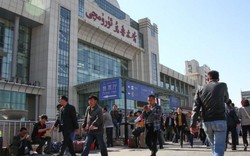 Trung Quốc tăng cường an ninh sau vụ nổ ở nhà ga Tân Cương