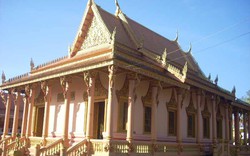 Về rắn thần Naga trong các chùa Khmer cổ