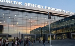 Giao tranh ác liệt, Ukraine đóng cửa sân bay ở miền Đông