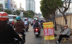 Bảo hiểm ôtô bán ở vỉa hè Sài Gòn