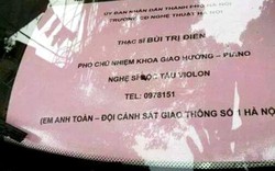 Xác minh biển dán trên ô tô  “khoe” quan hệ với CSGT Hà Nội
