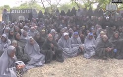 Mỹ cử máy bay do thám đi tìm 200 nữ sinh Nigeria bị bắt cóc