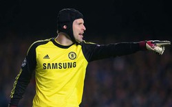 Mourinho ra tối hậu thư cho Petr Cech 