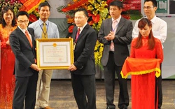 CLIP: Báo NTNN đón nhận Huân chương Độc lập hạng Ba