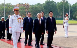 Lãnh đạo Đảng và Nhà nước vào lăng viếng Chủ tịch Hồ Chí Minh