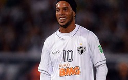Không dự World Cup, Ronaldinho vẫn nghĩ ra cách kiếm tiền 