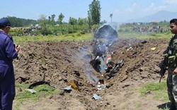 Kinh hoàng hiện trường chiếc MiG-21 Ấn Độ gặp nạn