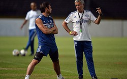 Mourinho khuyên Lampard chia tay sân cỏ