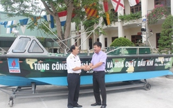 PVFCCo tặng xuồng Trường Sa CQ-01 cho Bộ Tư lệnh Hải quân 