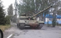 Tự vệ Donetsk bắt đầu được “trang bị” vũ khí hạng nặng