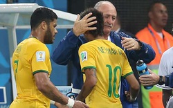 HLV Scolari bênh trọng tài, hết lời ca ngợi Oscar