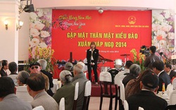 Về quy định đăng ký giữ quốc tịch Việt Nam: Sẽ gây khó khăn, phiền hà cho kiều bào