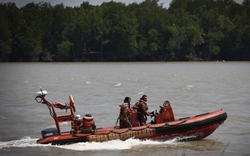 Vụ thuyền gỗ lật chìm ngoài khơi Malaysia: 9 người chết, 27 người mất tích