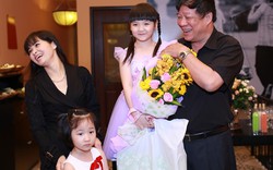 Con gái Trang Nhung được bố mẹ thưởng lớn